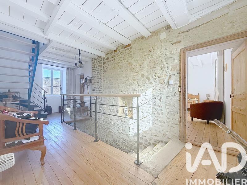 Maison - 247 m² - 10 pièces