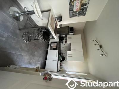 Chambre - 13 m² - 1 pièce