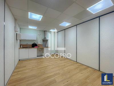 Bureau - 475 m²