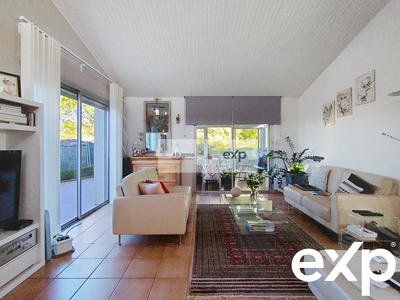 Villa - 152 m² - 8 pièces