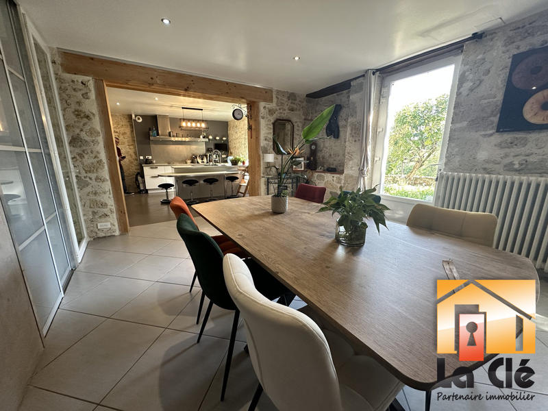 Maison ancienne - 286 m² - 8 pièces