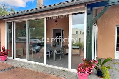 Villa - 195 m² - 8 pièces