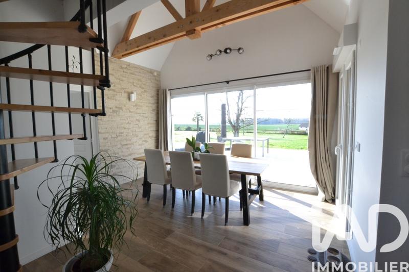 Maison - 230 m² - 7 pièces