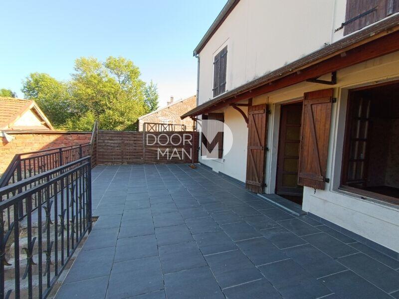 Maison - 244 m² - 6 pièces