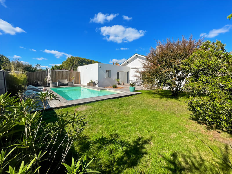 Maison - 139 m² - 6 pièces