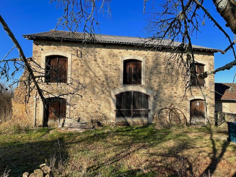 Maison - 300 m² - 1 pièce