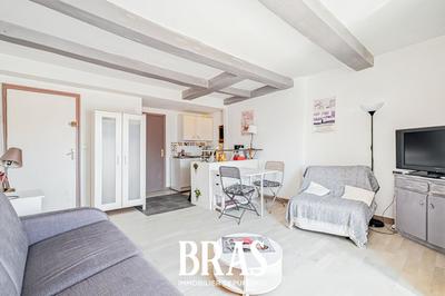 Studio - 24 m² - 1 pièce