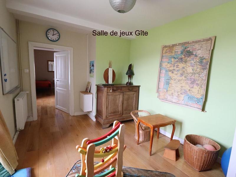 Maison - 460 m² - 12 pièces