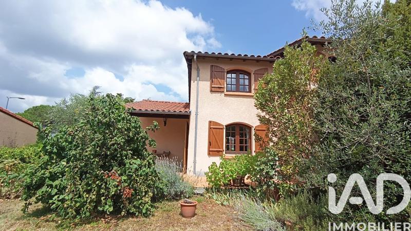 Maison - 231 m² - 7 pièces