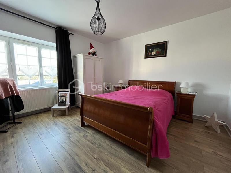 Demeure - 167 m² - 8 pièces