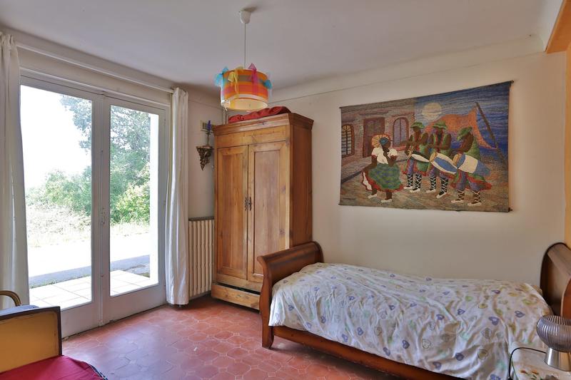 Maison - 161 m² - 8 pièces