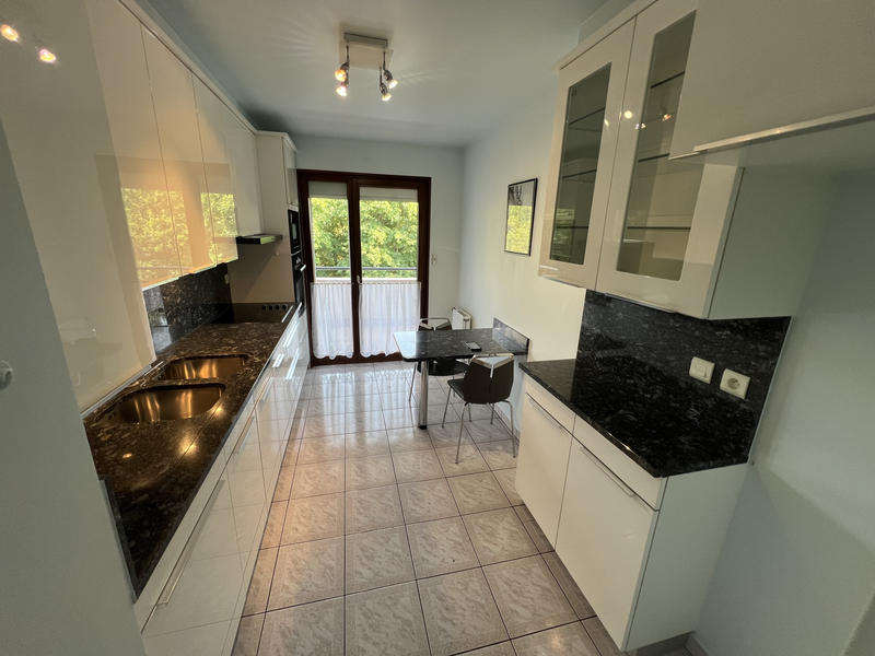 Appartement - 85 m² - 4 pièces