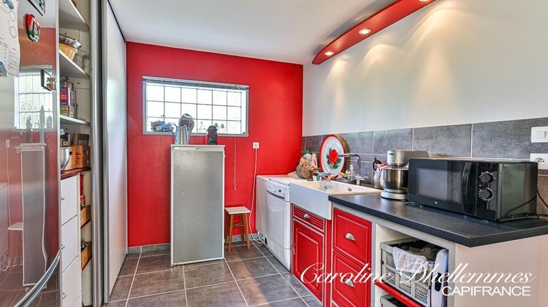 Maison - 218 m² - 8 pièces