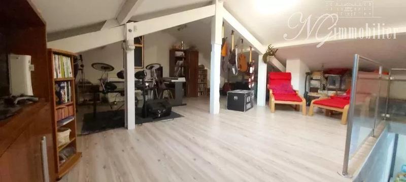 Maison - 170 m² - 6 pièces