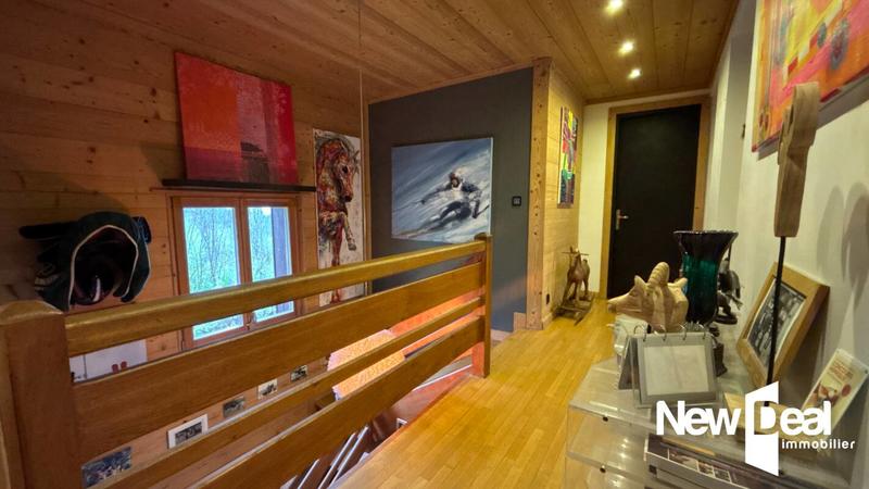 Châlet - 184 m² - 9 pièces