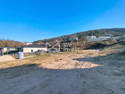 Maison - 104 m² - 4 pièces