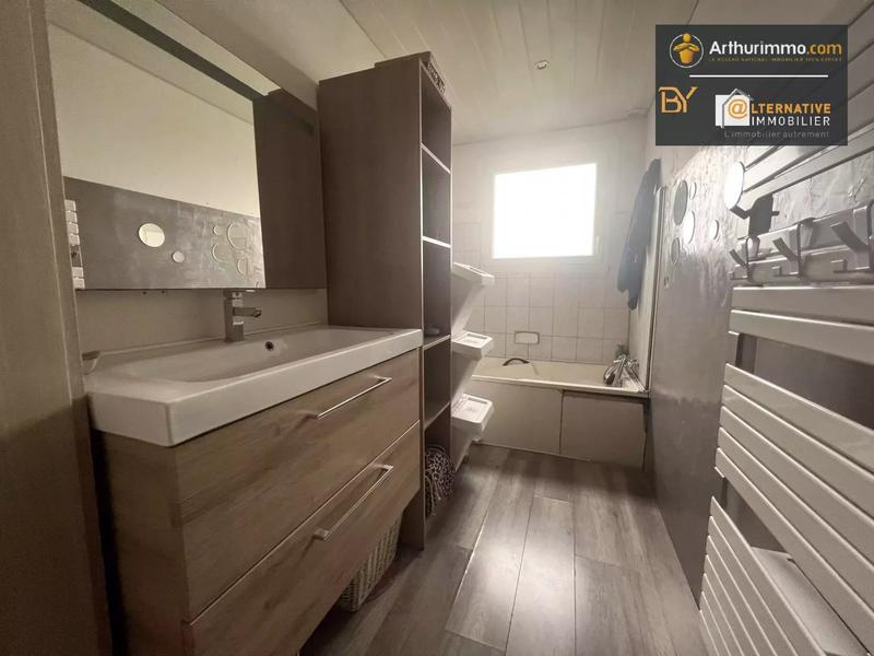 Maison - 157 m² - 9 pièces