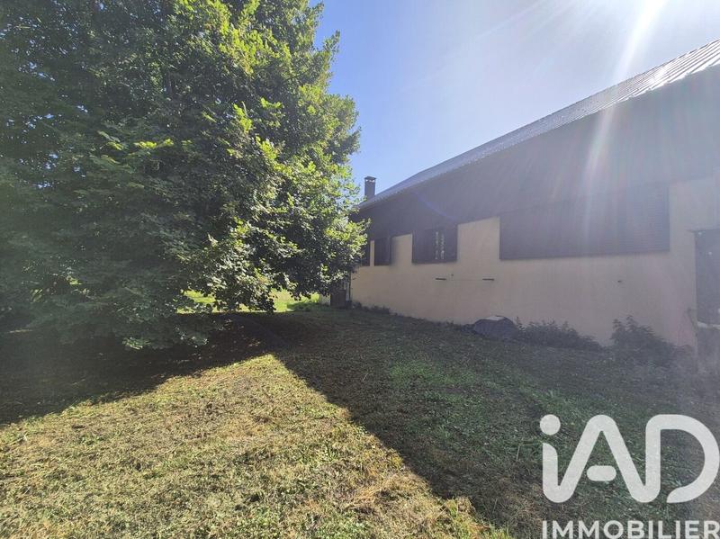 Maison - 209 m² - 7 pièces