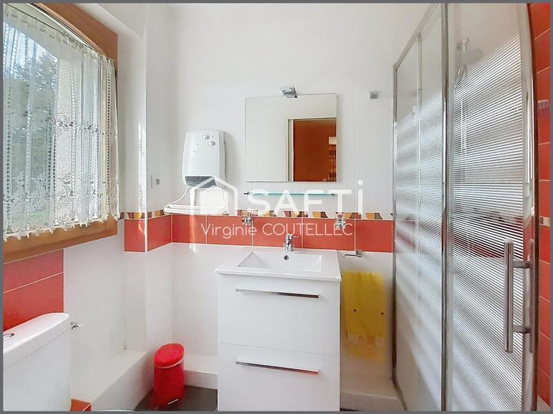 Maison - 254 m² - 12 pièces