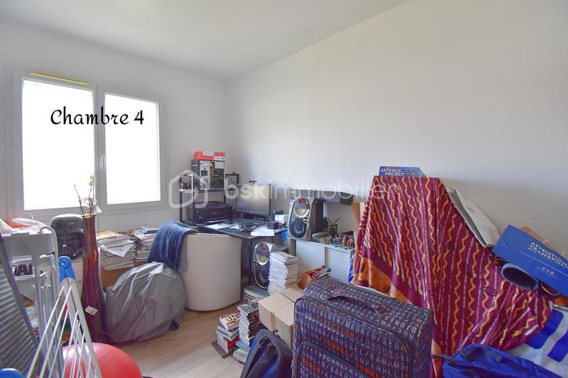 Villa - 100 m² - 5 pièces