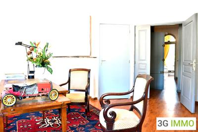 Maison - 364 m² - 12 pièces