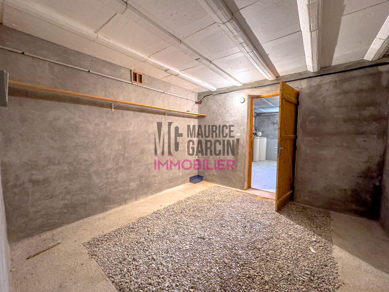 Maison - 212 m² - 6 pièces