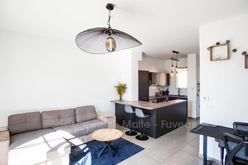 Maison - 65 m² - 3 pièces