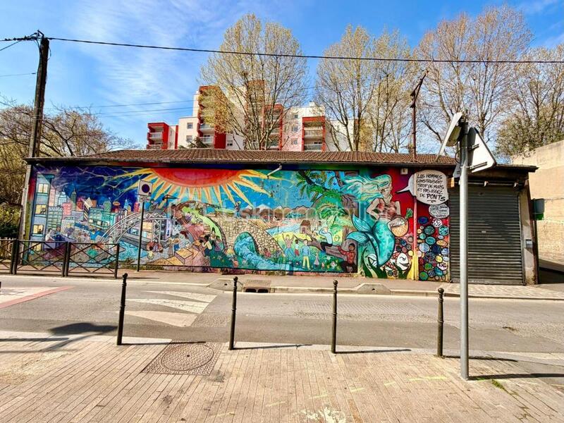 Loft - 207 m² - 4 pièces