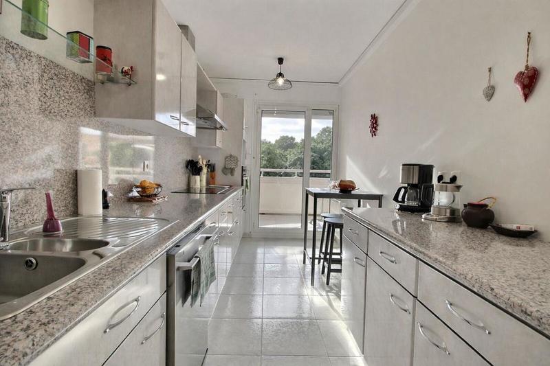 Appartement - 80 m² - 3 pièces