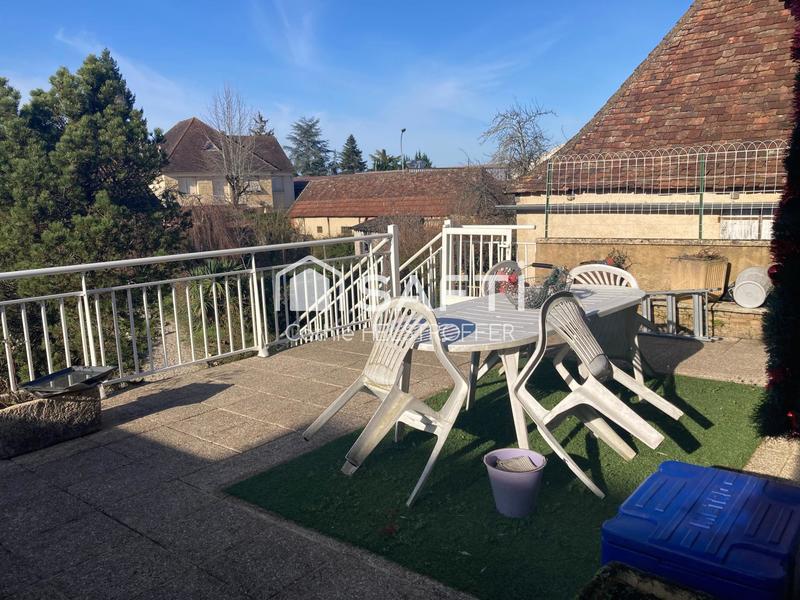 Maison - 145 m² - 6 pièces