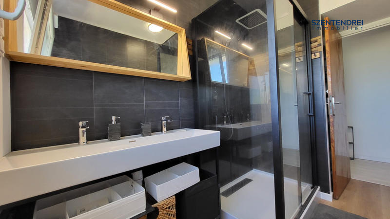 Appartement - 86 m² - 4 pièces