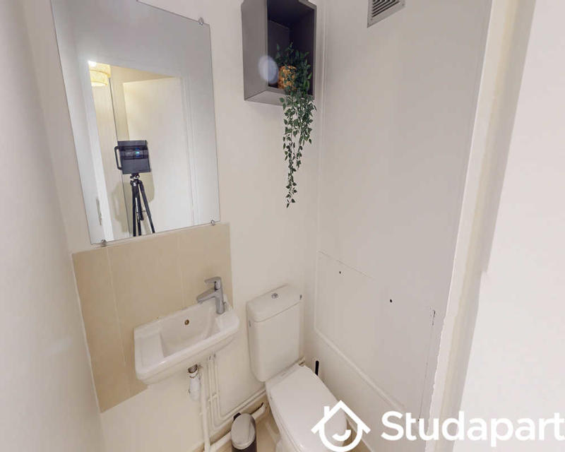 Chambre - 60 m² - 1 pièce