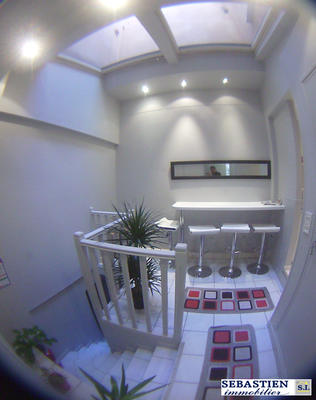 Local commercial - 76 m² - 6 pièces