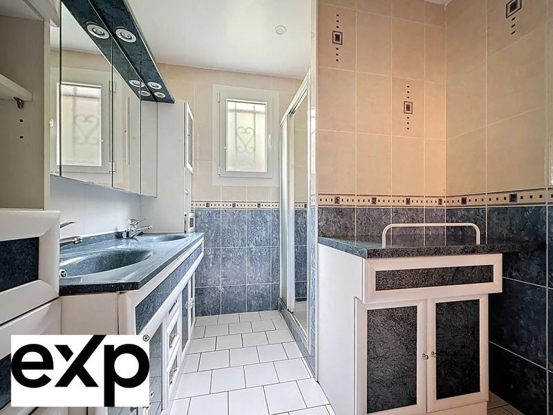 Maison - 138 m² - 7 pièces