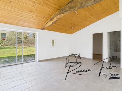 Maison - 162 m² - 9 pièces