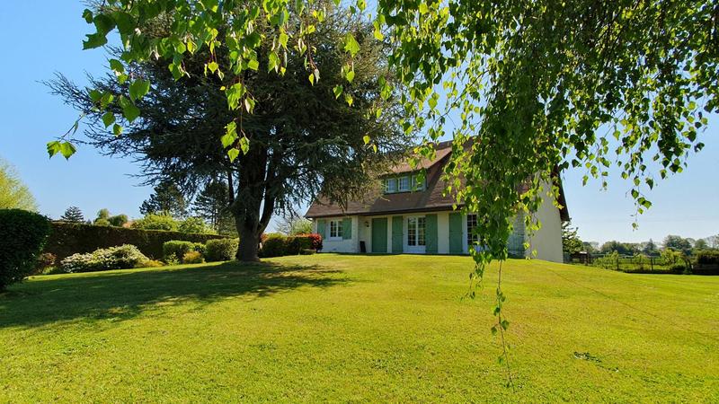 Maison - 180 m² - 7 pièces