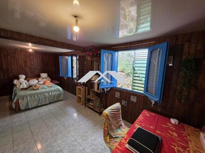 Maison traditionnelle - 130 m² - 4 pièces