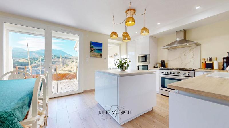 Maison - 80 m² - 6 pièces