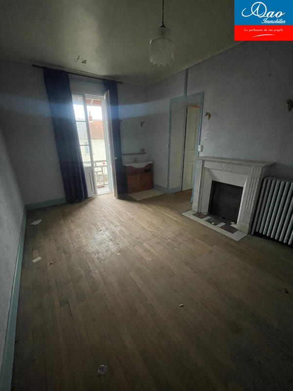 Maison - 97 m² - 5 pièces