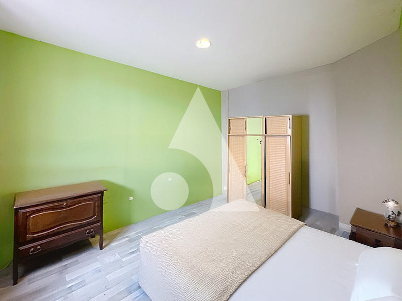 Maison - 89 m² - 6 pièces