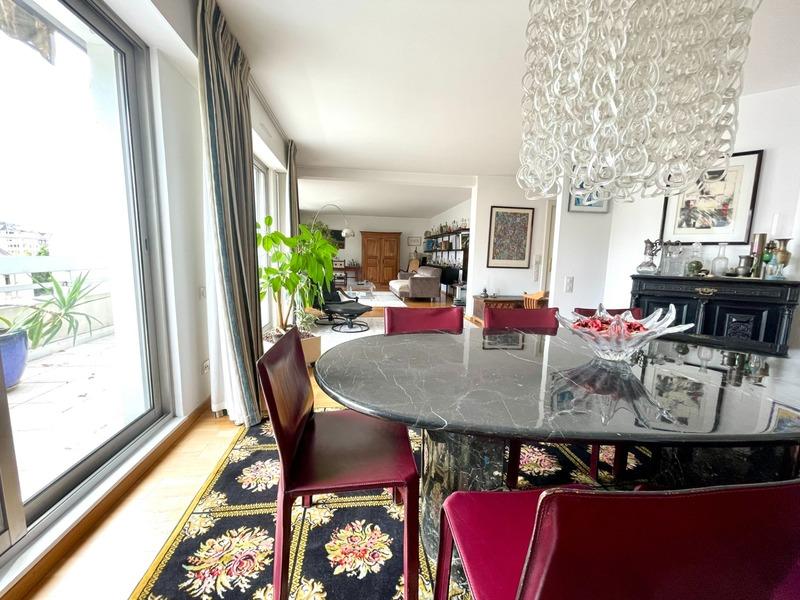 Appartement bourgeois - 135 m² - 5 pièces