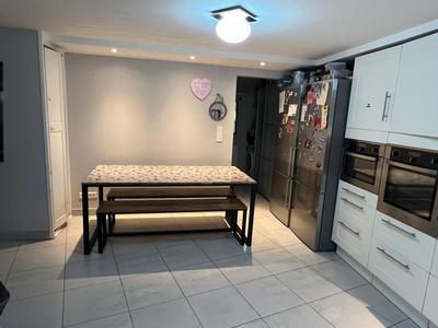 Pavillon - 140 m² - 5 pièces