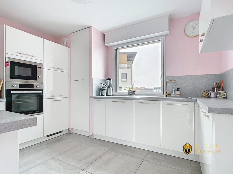 Appartement - 84 m² - 4 pièces