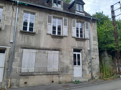 Maison - 230 m² - 4 pièces