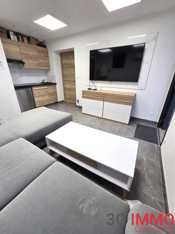 Fonds de commerce - Magasins - 120 m²