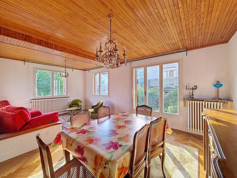 Maison - 149 m² - 8 pièces