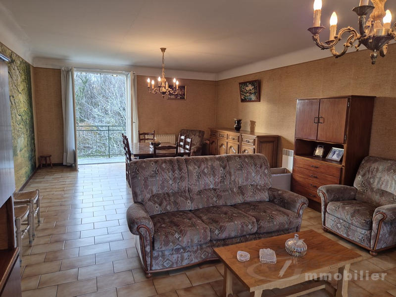 Maison - 103 m² - 7 pièces