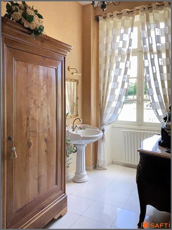 Maison de maîtres - 620 m² - 18 pièces