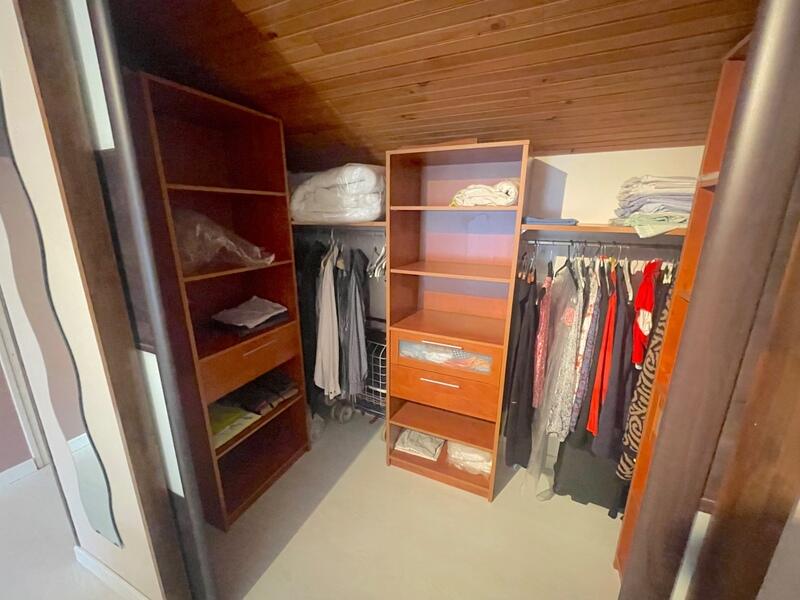 Maison - 141 m² - 7 pièces