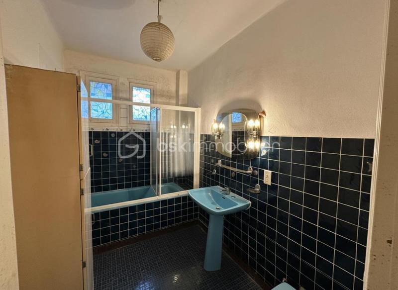 Appartement - 137 m² - 7 pièces